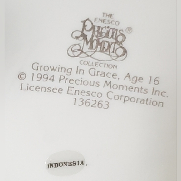 Precious Moments VTG Growing In Grace Figurine 136263 - Altered - No Box - EUC - Picture 9 of 10